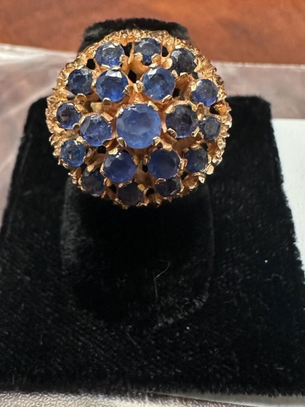 Antique Sapphire and 14k Yellow Gold Ring